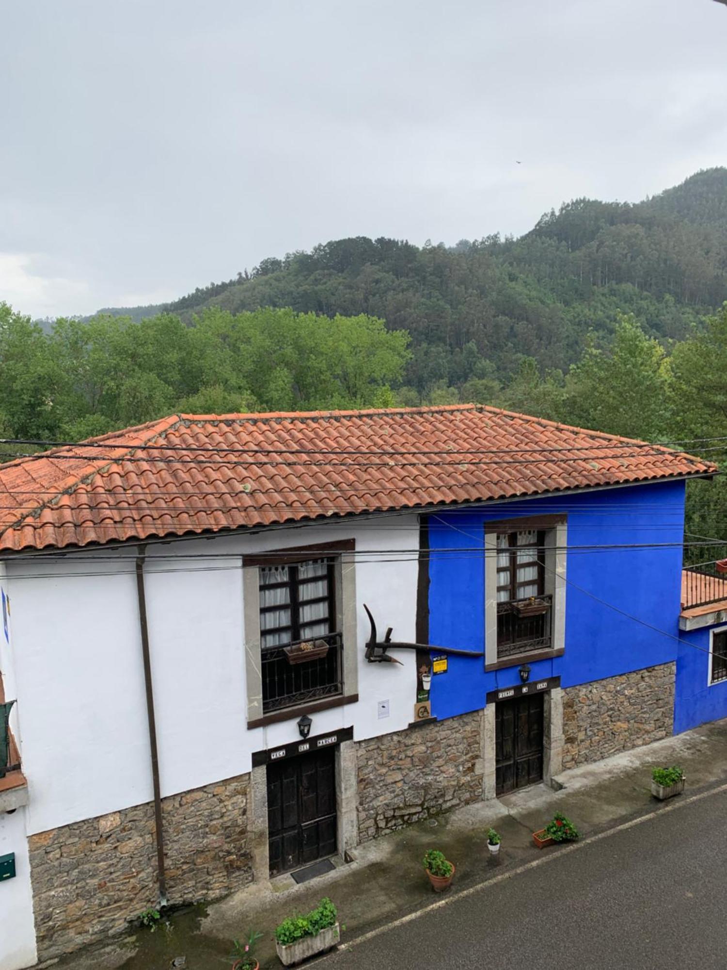 فيلا Corias Casona Junto Al Narcea المظهر الخارجي الصورة